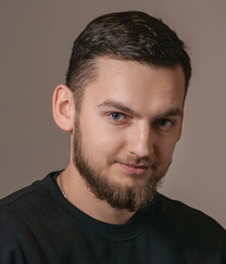 Максим Богданов