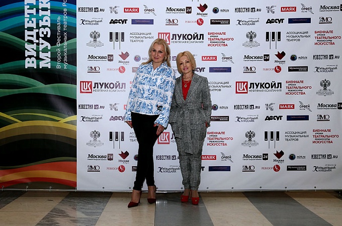 Гастроли «Гадкого утёнка»